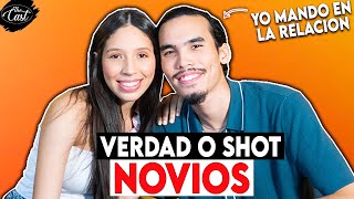 VERDAD O SHOT NOVIOS  CONFESIONES ENTRE PAREJAS Thecasttv [upl. by Nitnelav]