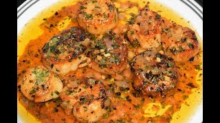 Seared Scallops With Wine Sauce  Pan Seared Scallops [upl. by Anselm980]