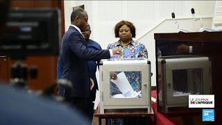 Nouvelle Constitution au Togo  le président demande une deuxième lecture • FRANCE 24 [upl. by Asilat]