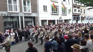 Arnhem gespeeld door Maastrichtse Verkennersband tijdens Reuzenstoet Maastricht 2024 [upl. by Ynnob892]