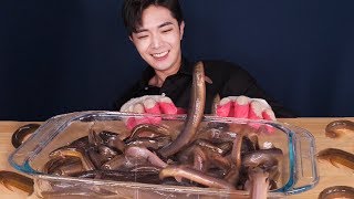 MUKBANG  Fantastic Live MudFishLoach 1kg🐟살아있는 미꾸라지추어탕튀김 Eatingsound ASMR Eatingshow Hoony [upl. by Konyn660]