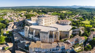 Le château de Grignan un palais royal en Provence [upl. by Ajax]