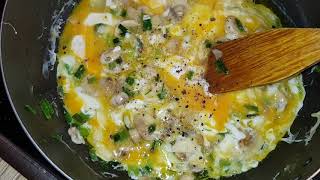 بيض بالفطر باسهل الطرق Omelette champignon [upl. by Ama389]