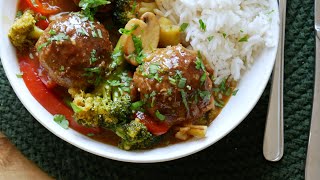 Frikadellen quotTeriyakiquot Art mit Paprika Brokkoli amp Pilzen Rezept  Teriyaki Meatballs with Veggies [upl. by Anitsahs]