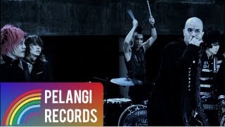 TRIAD  Sedang Mikirin Kamu Official Music Video [upl. by Dalli]