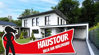 Haustour TRAUM von der STADTVILLA am Waldrand  Fingerhaus  Hausbau Helden [upl. by Swanhildas613]