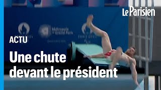 Le plongeur Alexis Jandard chute devant Macron lors de l’inauguration de la piscine olympique [upl. by Janyte782]