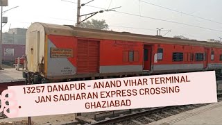 13257 Danapur  Anand Vihar Terminal Jan Sadharan Express crossing Ghaziabad [upl. by Sorips]