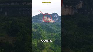 ¡La MISTERIOSA CUEVA OCULTA en un acantilado de roca caliza en el sur de China [upl. by Araic]