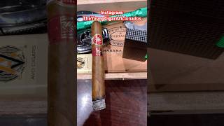 H Upmann Noellas lcdh cigarlife habanos cohiba hoyogigante smoke cigars bolivar [upl. by Norok]