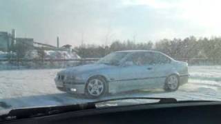 BMW E36 328i Drift im Schnee  auf Eis [upl. by Murrah]