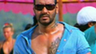 Golmaal Returns HD  Ajay Devgan Kareena Kapoor Arshad Warsi Tusshar Kapoor [upl. by Crofton]