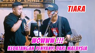 Di Samperin Penyanyi Dari Malaysia  Auto Rame  Tiara live ngamen [upl. by Domph]