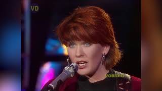 Juliane Werding  Stimmen im Wind  HQ  MusikRevue 1989  REMASTERED 1080p STEREO [upl. by Jolda]