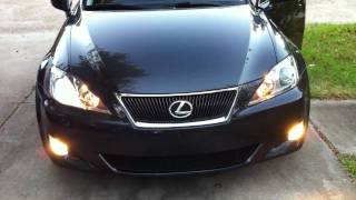 Lexus IS250 HID Turns on Then Off  Faulty Bulb or Bad Ballast [upl. by Effie]