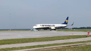 Ryanair 737800 pushing back at Bydgoszcz Airport [upl. by Eenehs910]