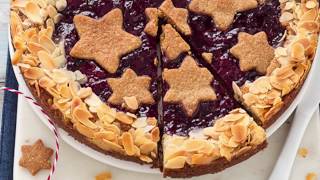 LINZER TORTE ricetta con mandorle nocciole facile   Chiarapassion [upl. by Fanchie]