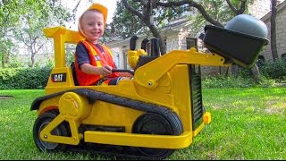 CAT Ride On Bulldozer Tractor for Kids  Unboxing Review and Riding [upl. by Simmonds]