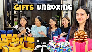 Itney Zyada Gifts 🥳 Gifts per Sabki larai hogai 😱 Gifts Unboxing  Rabia Faisal  Sistrology [upl. by Durward]