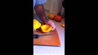 How to clean a mango the right way [upl. by Dougald]