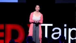 找一條回家的路：賴佩霞 PeiHsia Lai at TEDxTaipei 2012 [upl. by Ardnatal]