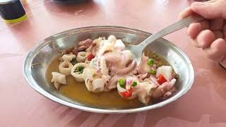 Eating Around Kuala Sepetang Rasa Sayang Seafood Fresh seafood with a great view 4K Video [upl. by Groeg]