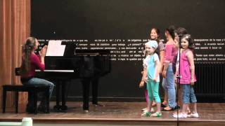 Coro infantil UdelaR primeros pasos [upl. by Nagirrek72]