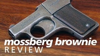 Review the Mossberg Brownie  a 4barrel 22caliber derringer [upl. by Darnok]