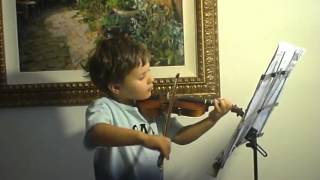 Niño de 3 años tocando el violín [upl. by Lash]