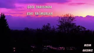 Derya Yildirim  Caddelerde Rüzgar lyrics [upl. by Jamey]