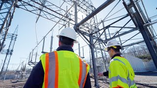 Hitachi Energy installs world’s first EconiQ™ 420 kV circuitbreaker for Eversource in the US [upl. by Assek]