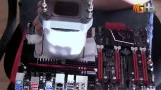 AMD FX8150  70GHz LN2 overclocking amp benchmarking [upl. by Elinad]