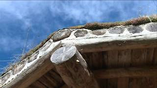 Ecologique et insolite  comment Chloé a construit sa maison à 3 000 euros en Creuse [upl. by Waxler273]