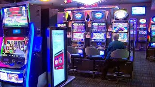 I’m afraid you’re going to spend it Ray Hadley weighs in on cashless gaming [upl. by Jordain]