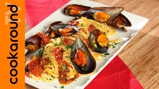 Linguine alle cozze  Ricetta primo di pesce [upl. by Arikaahs]