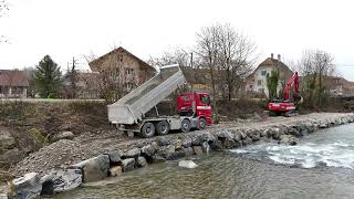 Hochwasserschutz Revitalisierung Sense Baupiste im Flussbett für künftigen Materialtransport [upl. by Lorri763]