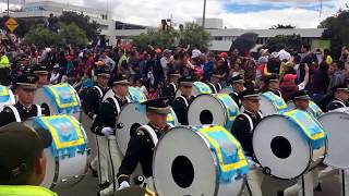 despacito desfile militar 20 de julio 2017 Bogotá 🇨🇴 [upl. by Michal76]