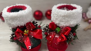 TUTORIAL scarponi di babbo Natale con riciclo bottiglie di plastica e calzini [upl. by Eletnahs150]