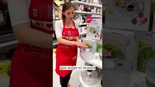 ¡PROMO Escurridor centrífuga para ensalada de Oxo en GadgetsampCuina [upl. by Anirac622]