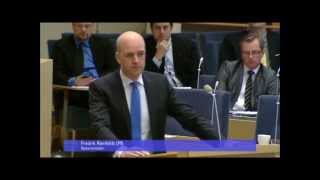 Jimme Åkesson äger Reinfeldt  Partiledardebatt 2013 [upl. by Remmos147]