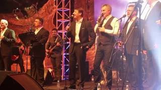 Klapa Intrade amp Miroslav Škoro Cetri vitra LIVE [upl. by Tteraj392]