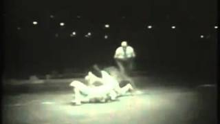 Masahiko Kimura face à Helio Gracie 1951 [upl. by Vorfeld]