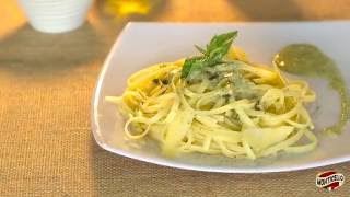 Linguine con salsa al pesto Monticello [upl. by Bock]