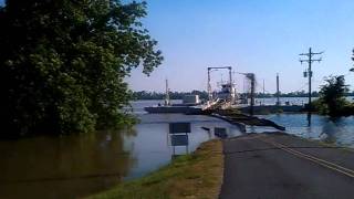 Baton Rouge Levee Before Morganza Spillway was opened [upl. by Zetnod]