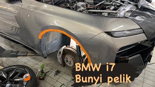 New AllElectric BMW i7 xDrive 60 bunyi pelik bila pusing stereng [upl. by Liris136]