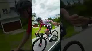 Une technique controversée 🤔 cyclisme sports sportsbike [upl. by Friedly]