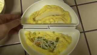 Emson Omelet Wave Microwave Omelet Cooker Review [upl. by Oniger602]