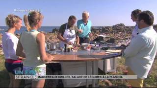 RECETTE  Maquereaux grillés salade de légumes à la plancha [upl. by Lemmuela]