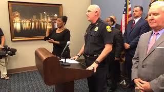 Full video Derlyn Roberts faking sign language at TPD news conference [upl. by Anrehs]