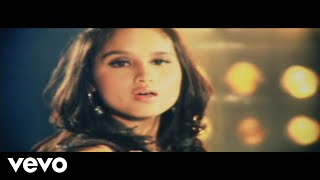 Cinta Laura Kiehl  Oh Baby Video Clip [upl. by Moia]